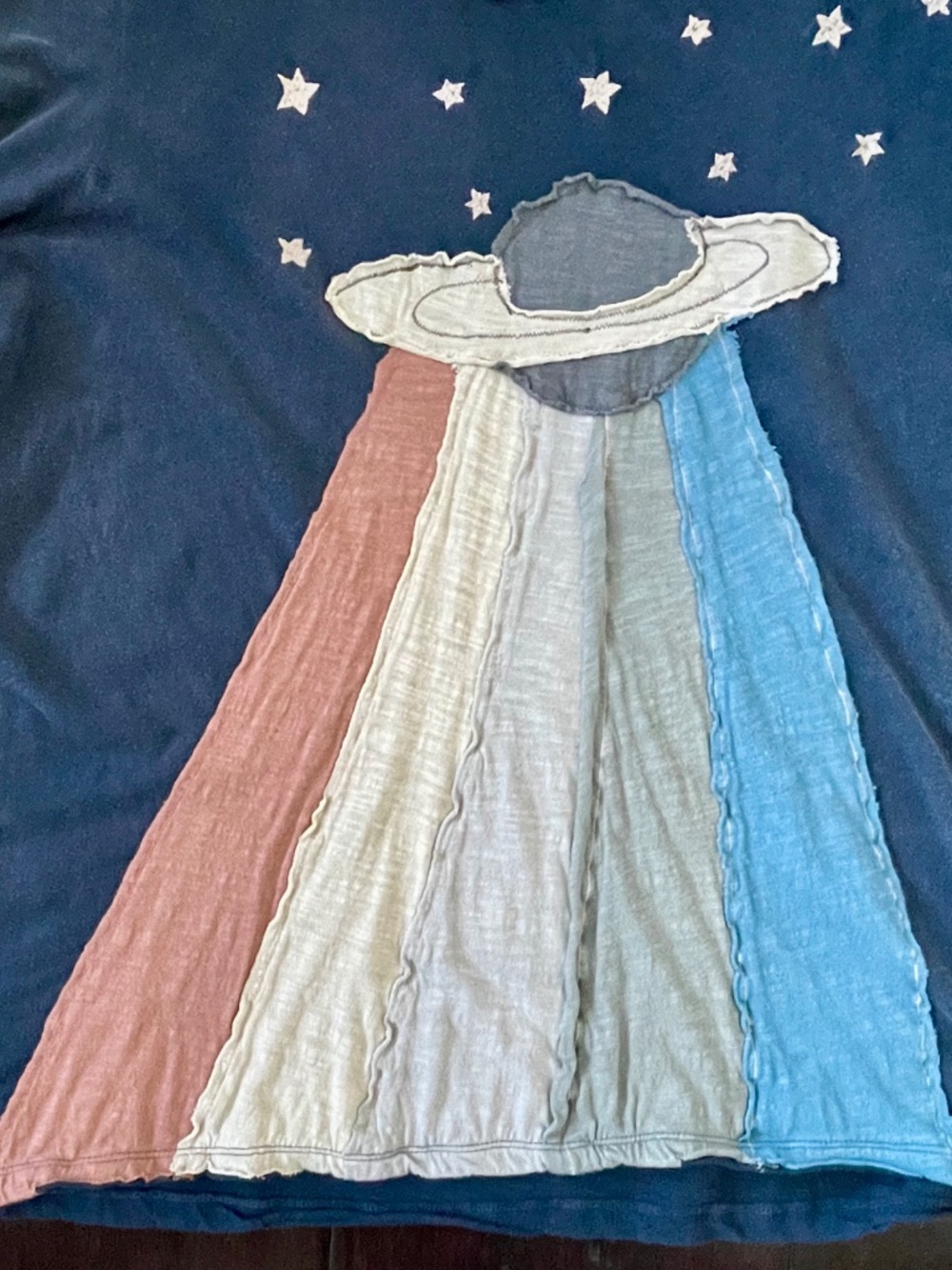 Rare Magnolia Pearl “Opalia” Appliquéd Tee in Excellent Condition ~ OS - Picture 3 of 7